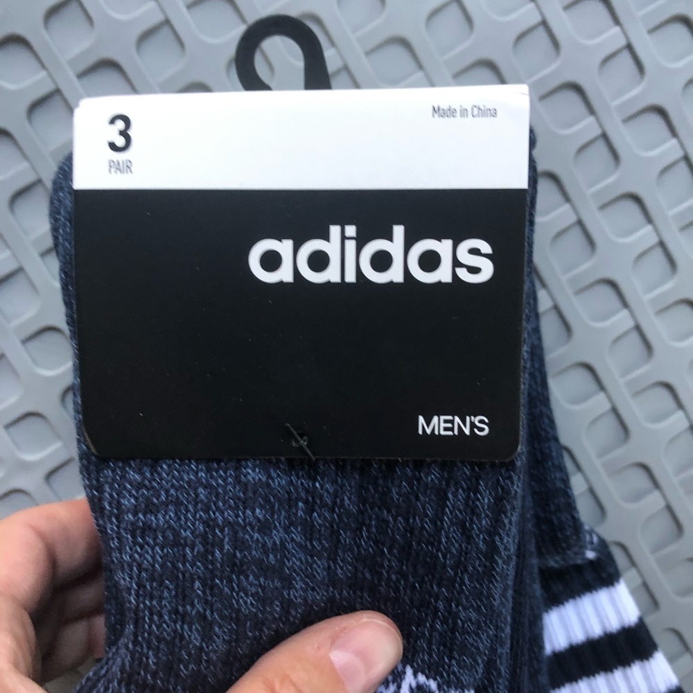NWT Adidas Men’s 3-pack 3-stripe crew style socks - Picture 4 of 7